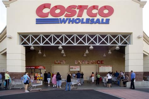 Www.costco.com usa - Costco Wholesale Corporation ou Costco est une entreprise américaine de grande distribution fonctionnant sur le principe de libre-service de gros avec adhésion. En 2023, le groupe détient 587 magasins dans différents pays. Il réalise près de 90% de son chiffre d'affaires aux Etats-Unis, au Canada et au Mexique.
